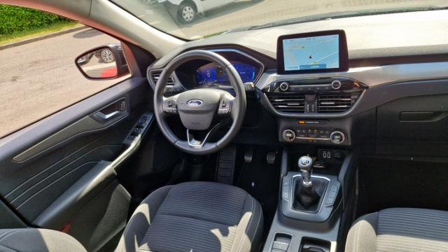 Ford Kuga image 6