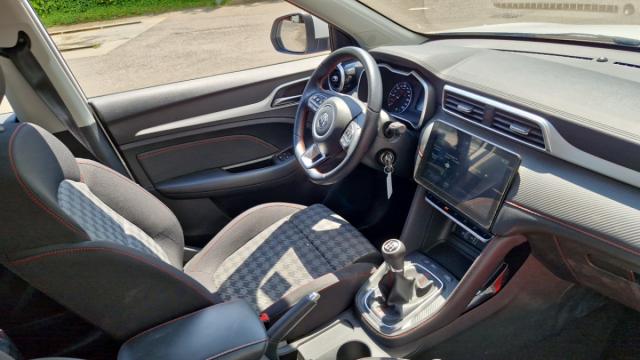 Mg Motor Zs image 3