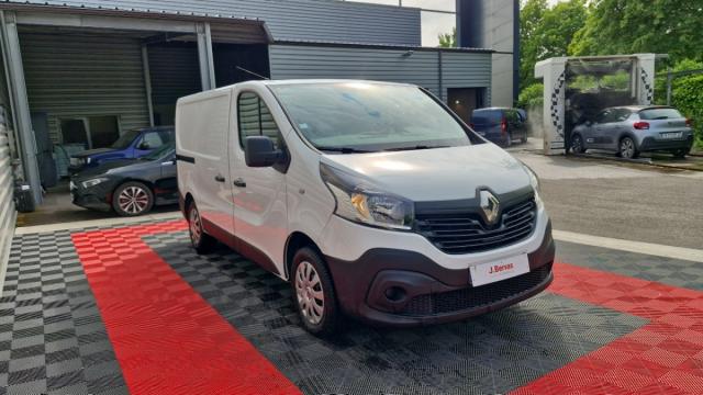 Renault Trafic image 1