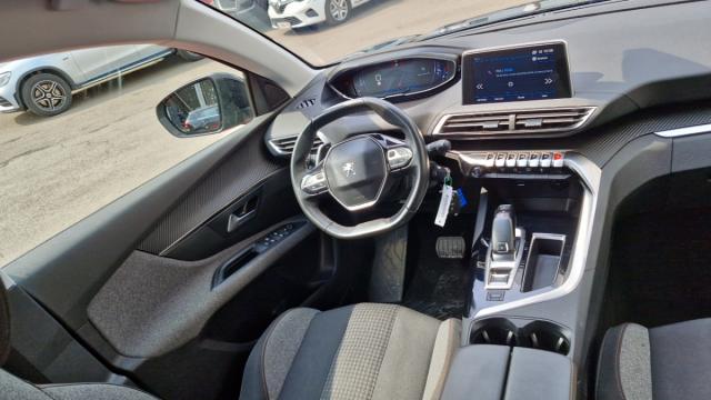 Peugeot 5008 image 7