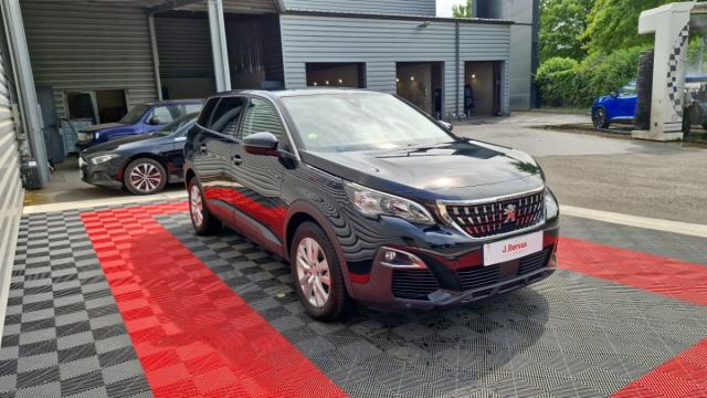 Peugeot 5008 image 2