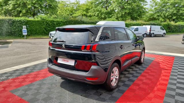 Peugeot 5008 image 4