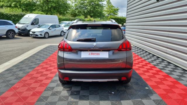Peugeot 2008 image 3