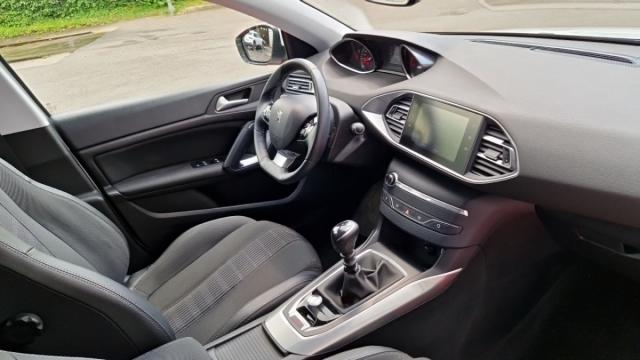 Peugeot 308 image 3