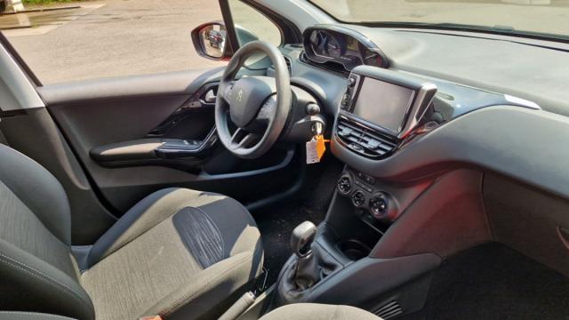 Peugeot 208 Affaire image 2