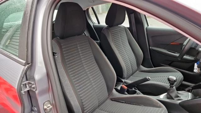 Peugeot 208 image 7