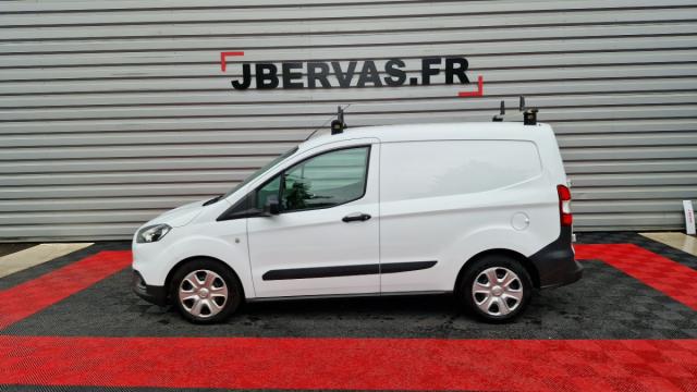 Ford Transit Courier image 5