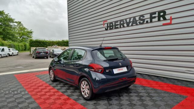 Peugeot 208 image 1