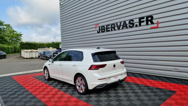 Volkswagen Golf image 4