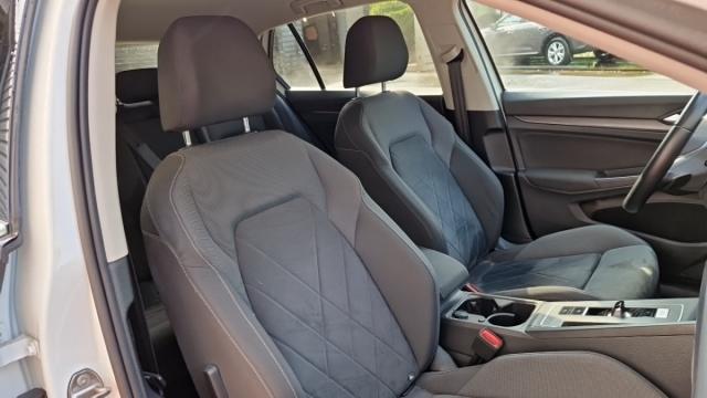 Volkswagen Golf image 9