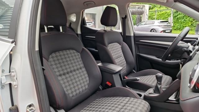 Mg Motor Zs image 2