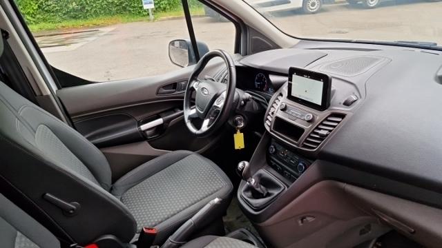 Ford Transit Connect image 7