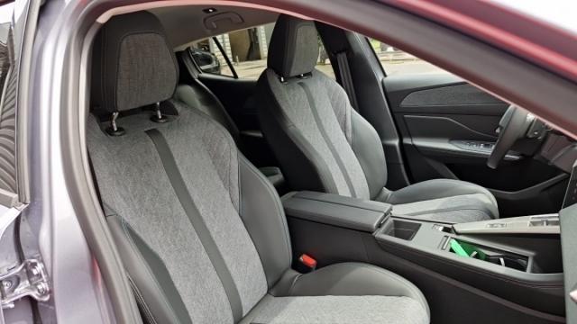 Peugeot 408 image 7