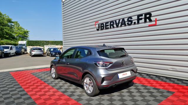 Renault Clio image 9