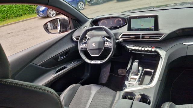 Peugeot 5008 image 3