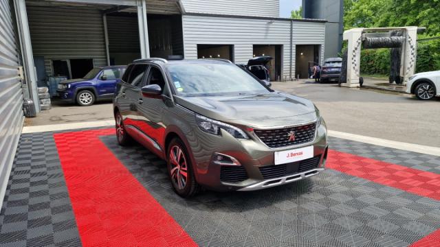 Peugeot 5008 image 9