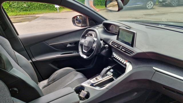Peugeot 5008 image 4