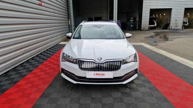 Skoda Superb Combi image 4