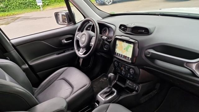 Jeep Renegade image 2