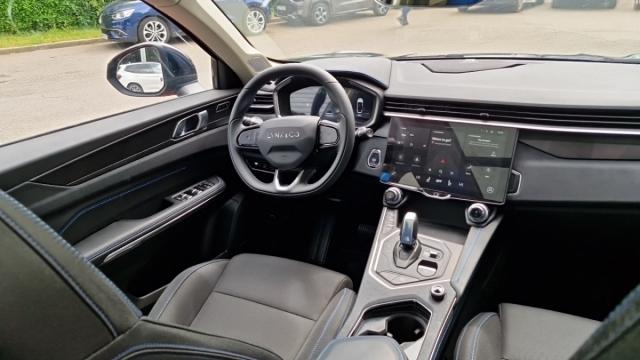 Lynk & Co 01 image 1