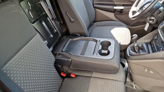 Ford Transit Connect image 4