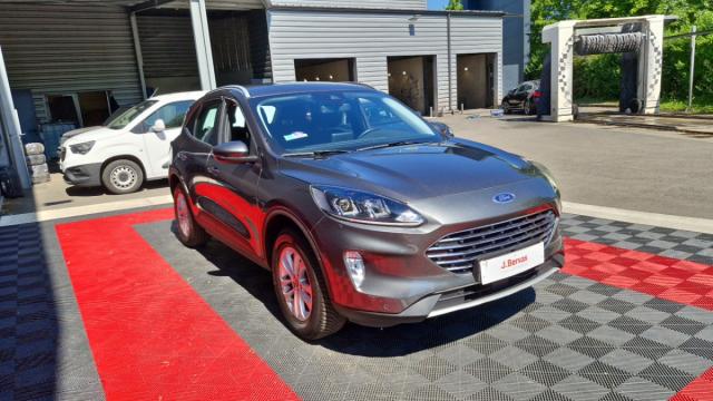 Ford Kuga image 6