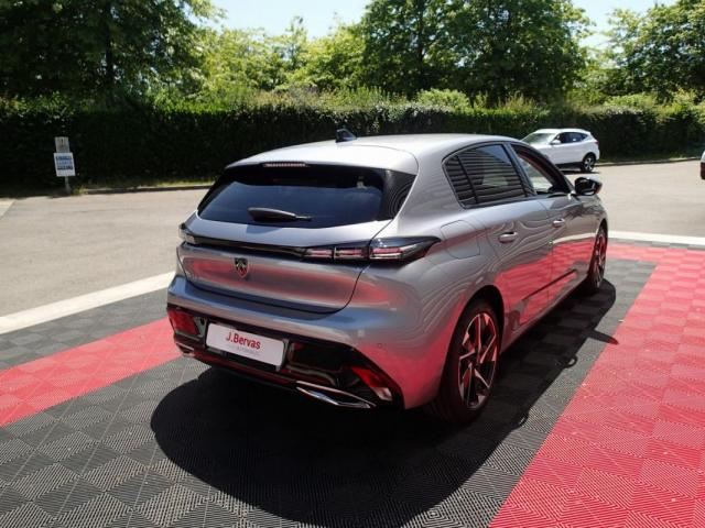 Peugeot 308 image 2