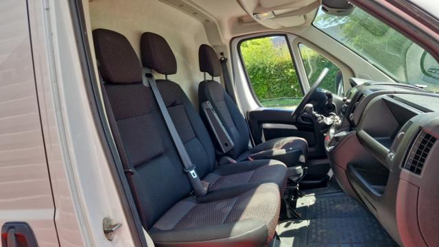 Peugeot Boxer image 2