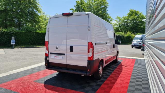 Peugeot Boxer image 1