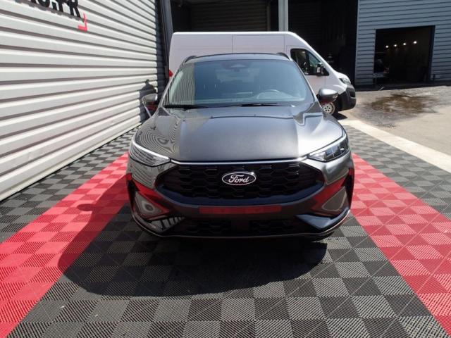 Ford Kuga image 3
