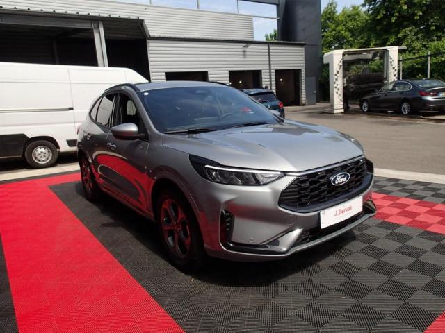 Ford Kuga image 9