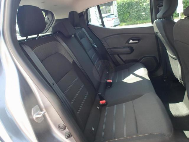 Dacia Sandero image 2