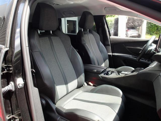 Peugeot 5008 image 2