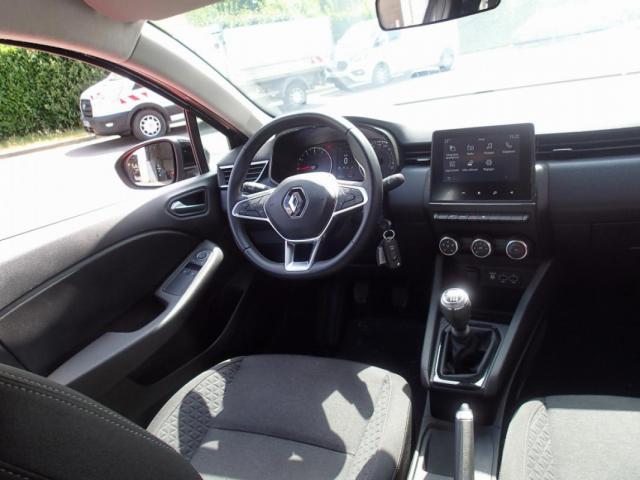 Renault Clio image 2