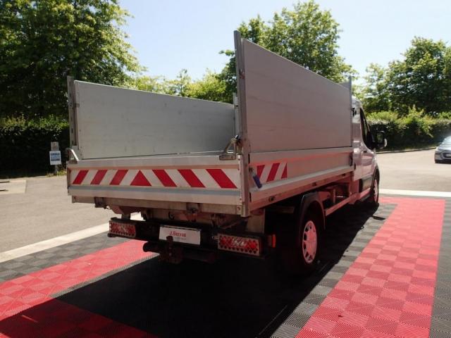 Ford Transit image 9