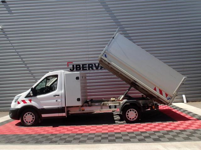 Ford Transit image 7