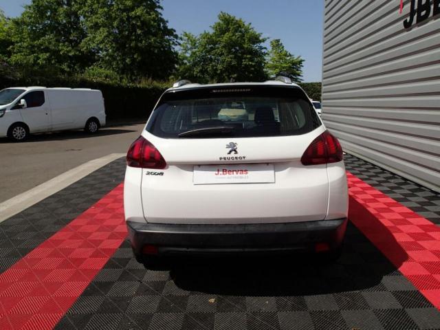 Peugeot 2008 image 4