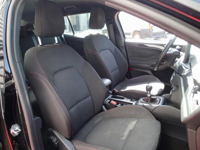 Ford Focus image 2