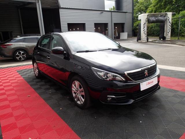Peugeot 308 image 2
