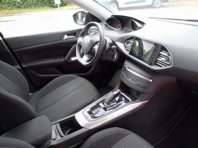 Peugeot 308 image 6