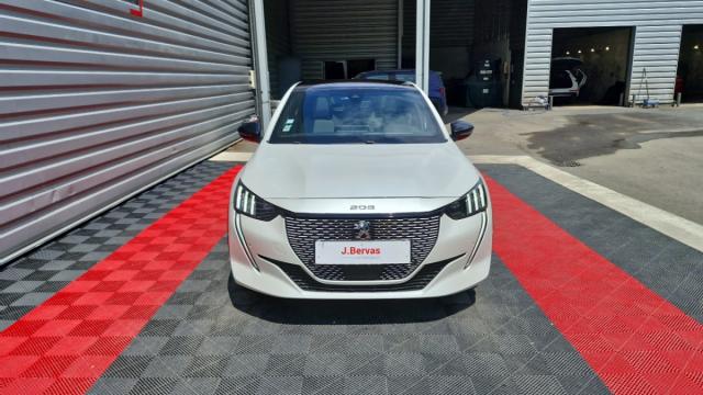 Peugeot 208 image 5