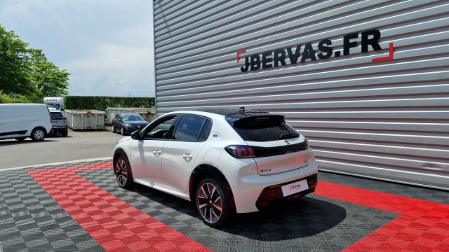 Peugeot 208 image 9
