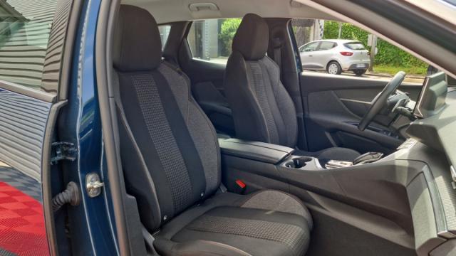 Peugeot 3008 image 2