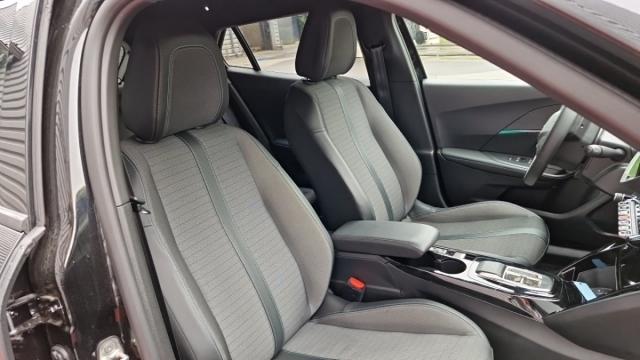 Peugeot 2008 image 4