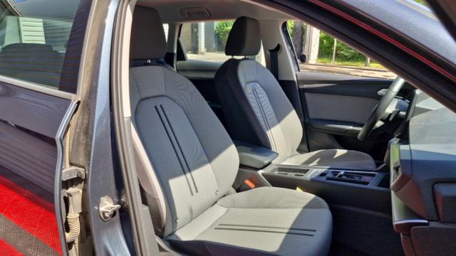 Seat Leon image 8