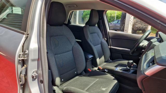 Renault Captur image 9