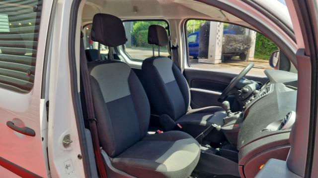 Renault Kangoo image 5