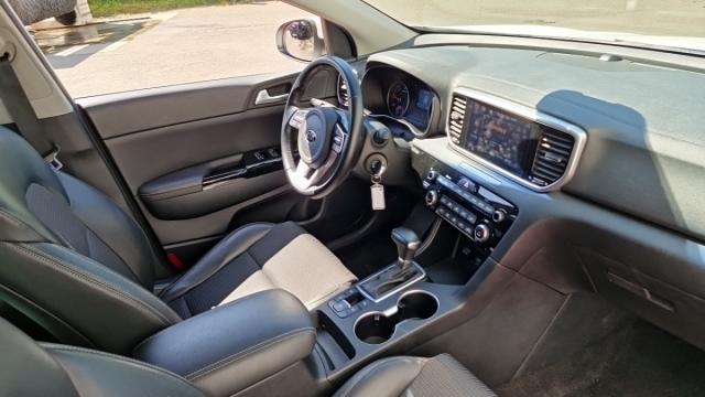 Kia Sportage image 6