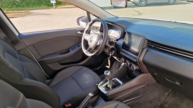 Renault Clio image 9