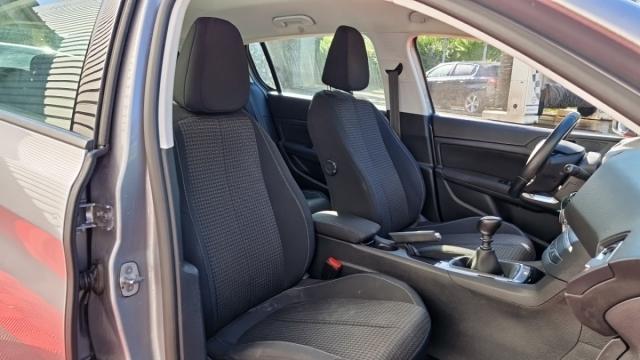 Peugeot 308 image 6